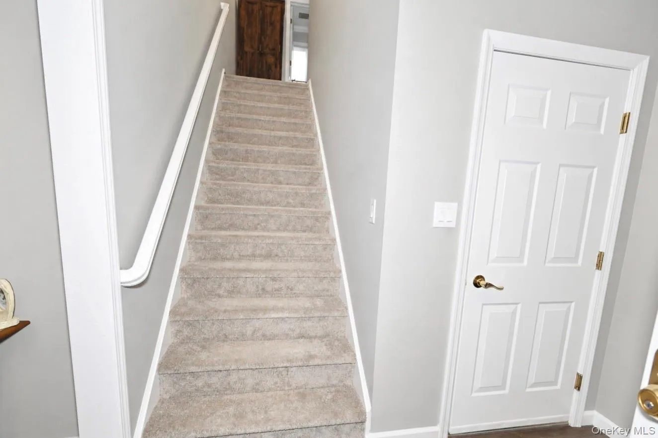 525 Greene Avenue, Babylon, NY, 3 Bedrooms Bedrooms, 7 Rooms Rooms,2 BathroomsBathrooms,Residential,For Rent,Greene,0,1004443 525 Greene Avenue, Babylon, NY, 3 Bedrooms Bedrooms, 7 Rooms Rooms,2 BathroomsBathrooms,Residential,For Rent,Greene,0,1004443