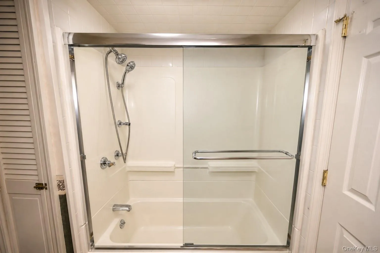 525 Greene Avenue, Babylon, NY, 3 Bedrooms Bedrooms, 7 Rooms Rooms,2 BathroomsBathrooms,Residential,For Rent,Greene,0,1004443 525 Greene Avenue, Babylon, NY, 3 Bedrooms Bedrooms, 7 Rooms Rooms,2 BathroomsBathrooms,Residential,For Rent,Greene,0,1004443