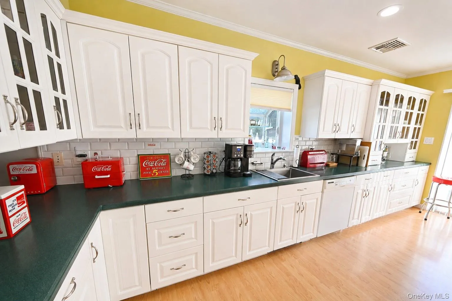 525 Greene Avenue, Babylon, NY, 3 Bedrooms Bedrooms, 7 Rooms Rooms,2 BathroomsBathrooms,Residential,For Rent,Greene,0,1004443 525 Greene Avenue, Babylon, NY, 3 Bedrooms Bedrooms, 7 Rooms Rooms,2 BathroomsBathrooms,Residential,For Rent,Greene,0,1004443