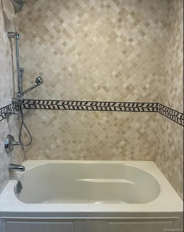 18 Pond Park Road, North Hempstead, NY, 4 Bedrooms Bedrooms, 9 Rooms Rooms,4 BathroomsBathrooms,Residential Lease,For Rent,Pond Park,0,1004445 18 Pond Park Road, North Hempstead, NY, 4 Bedrooms Bedrooms, 9 Rooms Rooms,4 BathroomsBathrooms,Residential Lease,For Rent,Pond Park,0,1004445
