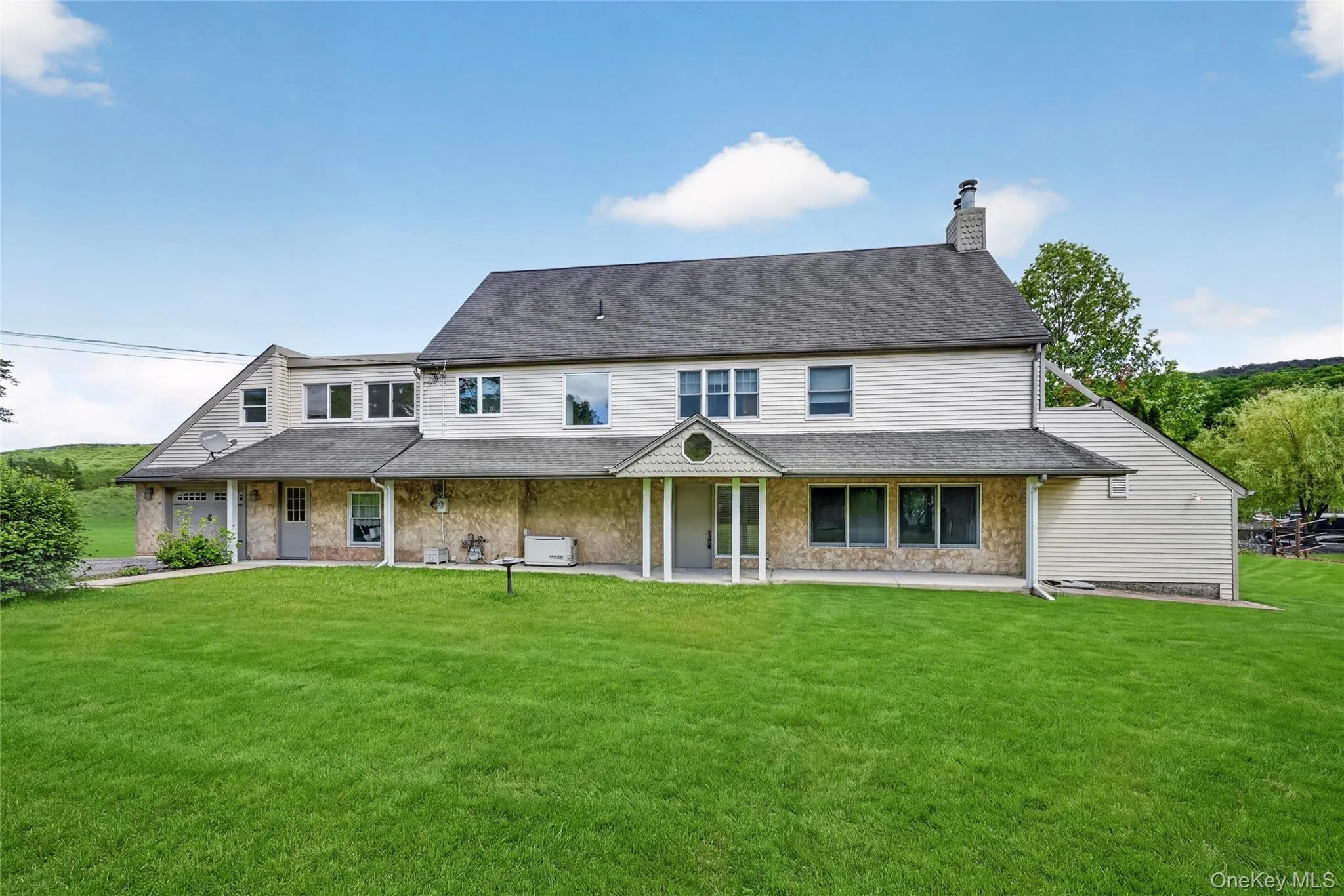 2 Grove Avenue, Warwick (town), NY, 5 Bedrooms Bedrooms, 8 Rooms Rooms,2 BathroomsBathrooms,Residential,For Rent,Grove,0,1004446 2 Grove Avenue, Warwick (town), NY, 5 Bedrooms Bedrooms, 8 Rooms Rooms,2 BathroomsBathrooms,Residential,For Rent,Grove,0,1004446