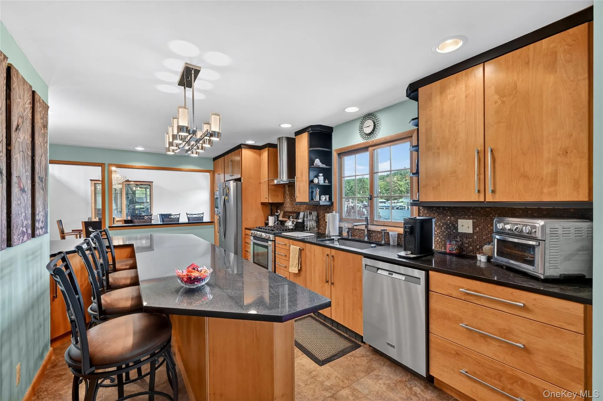 2 Grove Avenue, Warwick (town), NY, 5 Bedrooms Bedrooms, 8 Rooms Rooms,2 BathroomsBathrooms,Residential,For Rent,Grove,0,1004446 2 Grove Avenue, Warwick (town), NY, 5 Bedrooms Bedrooms, 8 Rooms Rooms,2 BathroomsBathrooms,Residential,For Rent,Grove,0,1004446