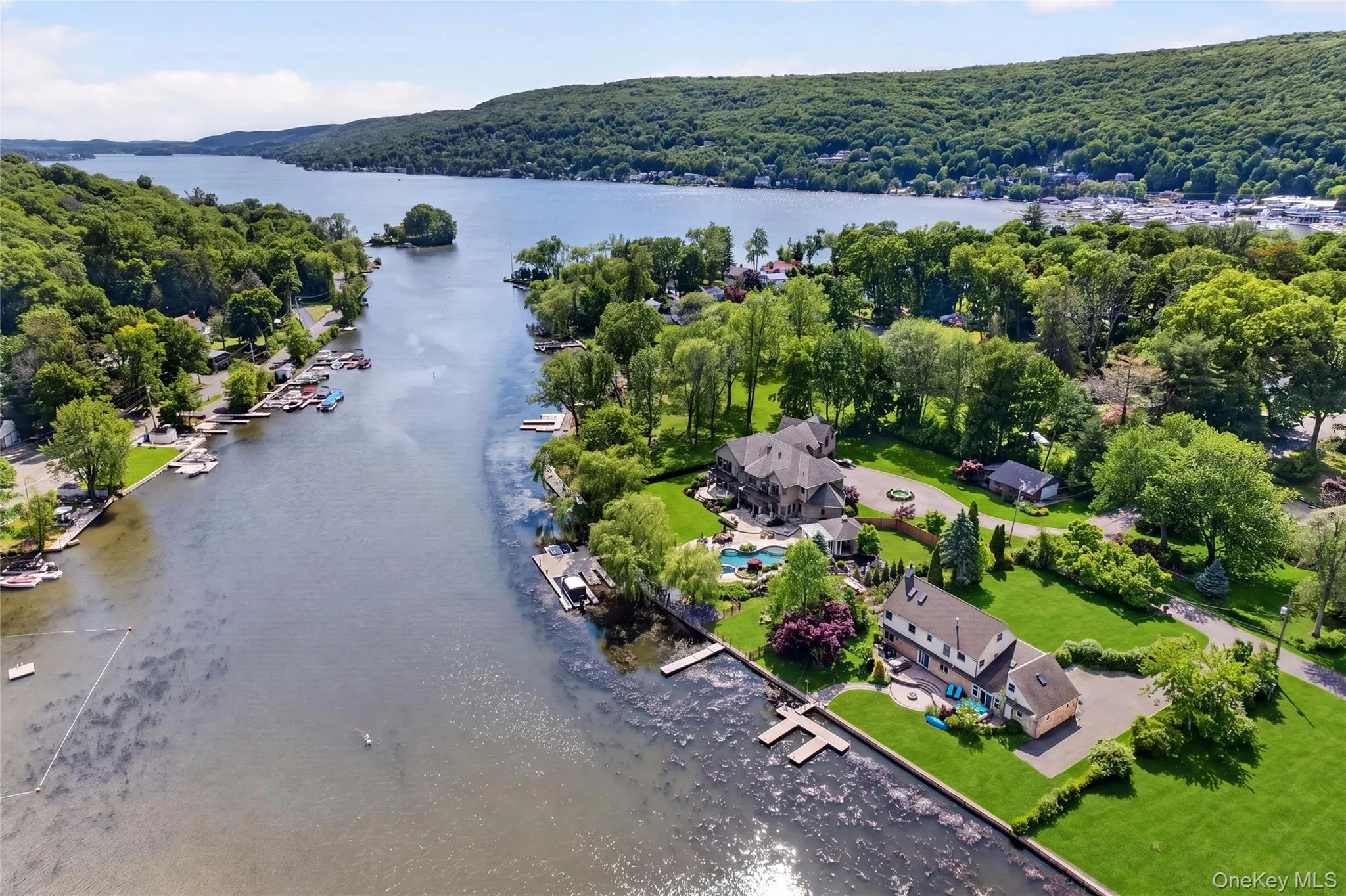 2 Grove Avenue, Warwick (town), NY, 5 Bedrooms Bedrooms, 8 Rooms Rooms,2 BathroomsBathrooms,Residential,For Rent,Grove,0,1004446 2 Grove Avenue, Warwick (town), NY, 5 Bedrooms Bedrooms, 8 Rooms Rooms,2 BathroomsBathrooms,Residential,For Rent,Grove,0,1004446