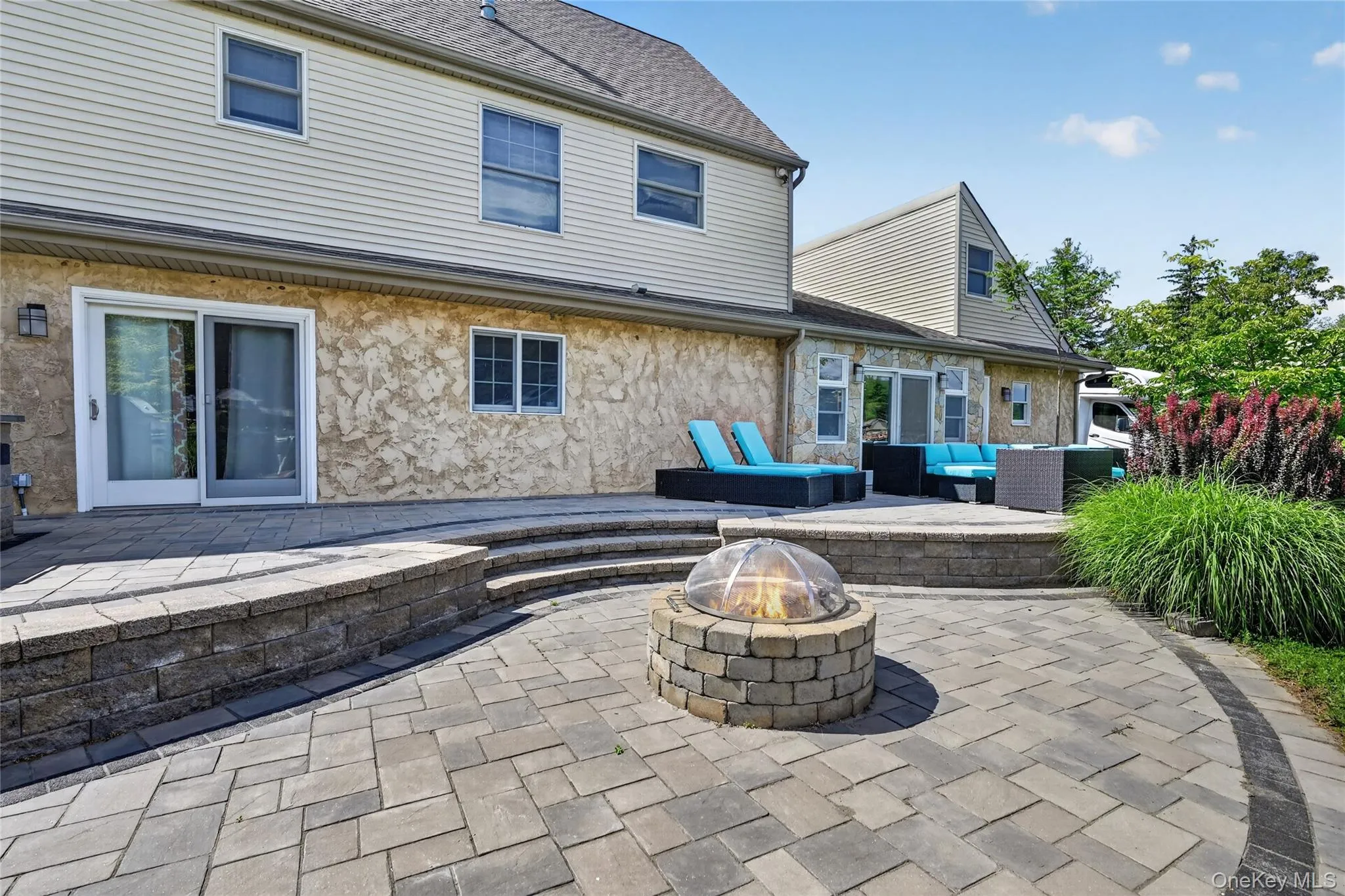REAR TERRACED PATIO FIREPIT LAKESIDE REAR TERRACED PATIO FIREPIT LAKESIDE