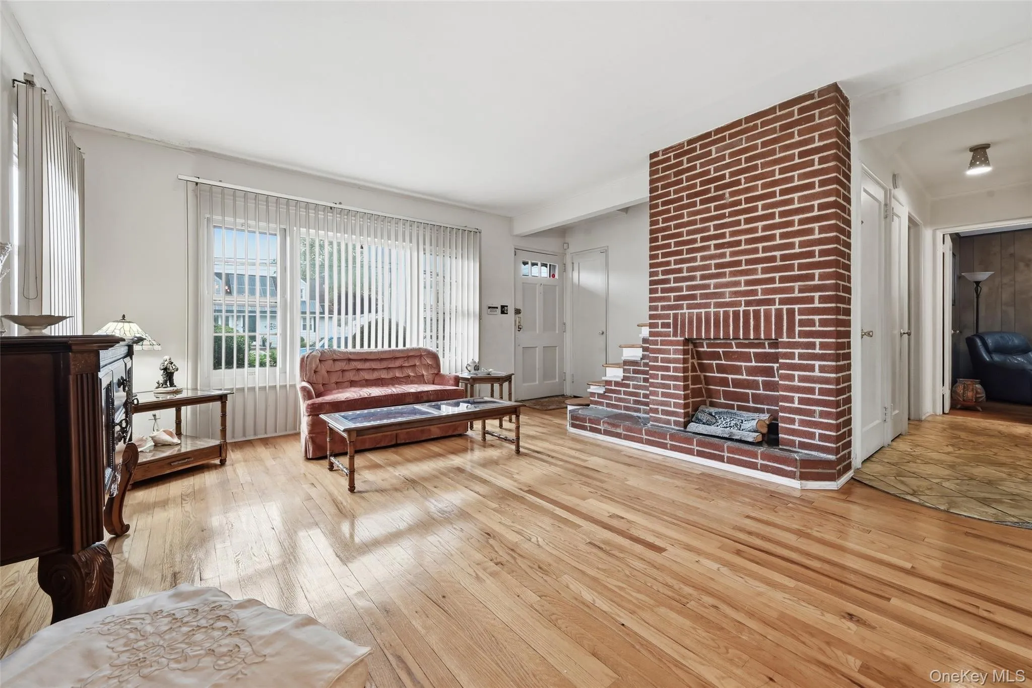 659 Diellen Lane, Hempstead, NY, 4 Bedrooms Bedrooms, 8 Rooms Rooms,2 BathroomsBathrooms,Residential,For Rent,Diellen,0,1004450 659 Diellen Lane, Hempstead, NY, 4 Bedrooms Bedrooms, 8 Rooms Rooms,2 BathroomsBathrooms,Residential,For Rent,Diellen,0,1004450