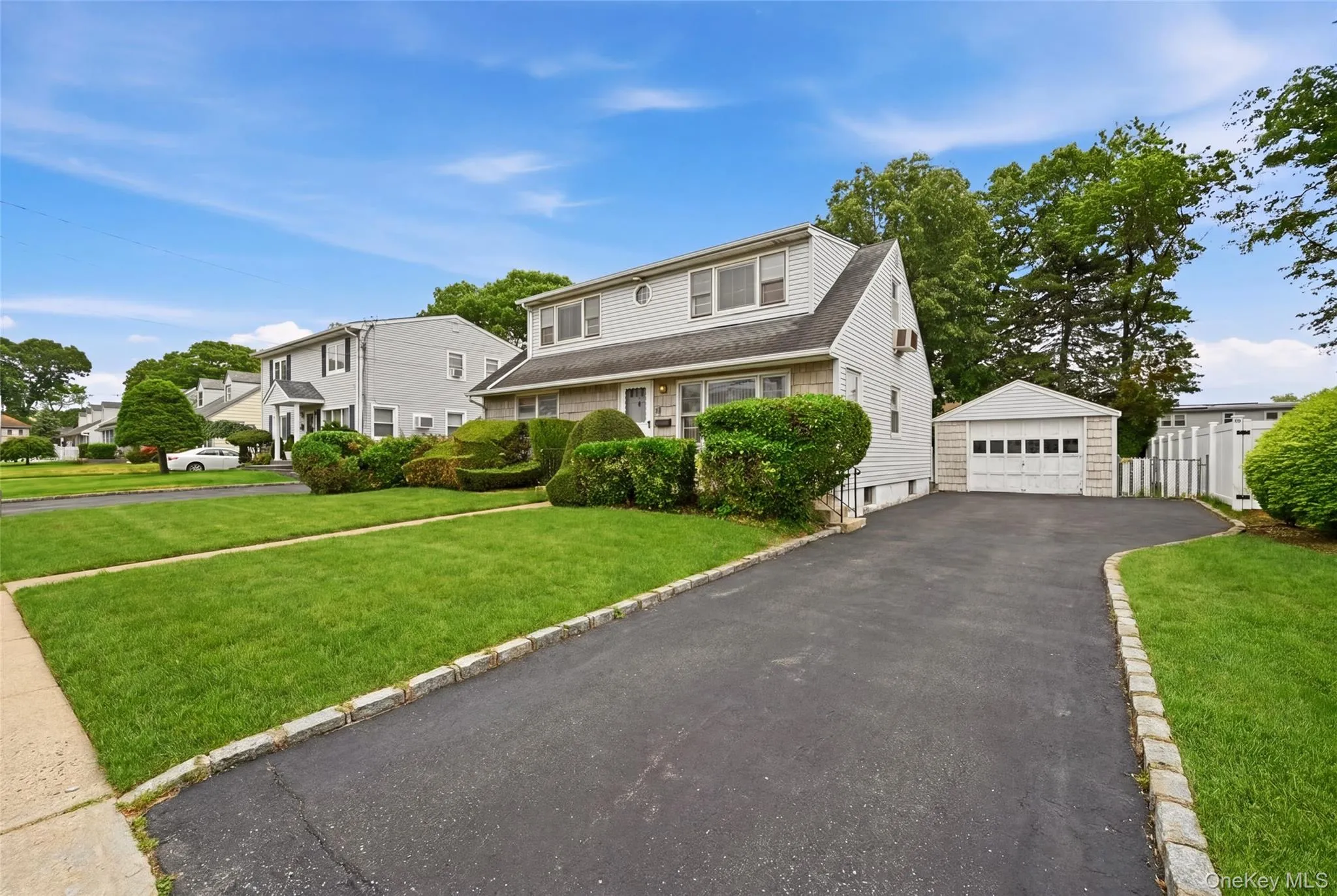 659 Diellen Lane, Hempstead, NY, 4 Bedrooms Bedrooms, 8 Rooms Rooms,2 BathroomsBathrooms,Residential,For Rent,Diellen,0,1004450 659 Diellen Lane, Hempstead, NY, 4 Bedrooms Bedrooms, 8 Rooms Rooms,2 BathroomsBathrooms,Residential,For Rent,Diellen,0,1004450