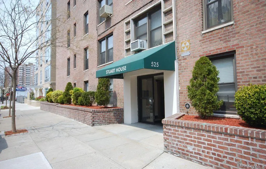 525 235th Street, New York, NY, 2 Bedrooms Bedrooms, 5 Rooms Rooms,2 BathroomsBathrooms,Residential,For Rent,235th,0,1004451 525 235th Street, New York, NY, 2 Bedrooms Bedrooms, 5 Rooms Rooms,2 BathroomsBathrooms,Residential,For Rent,235th,0,1004451