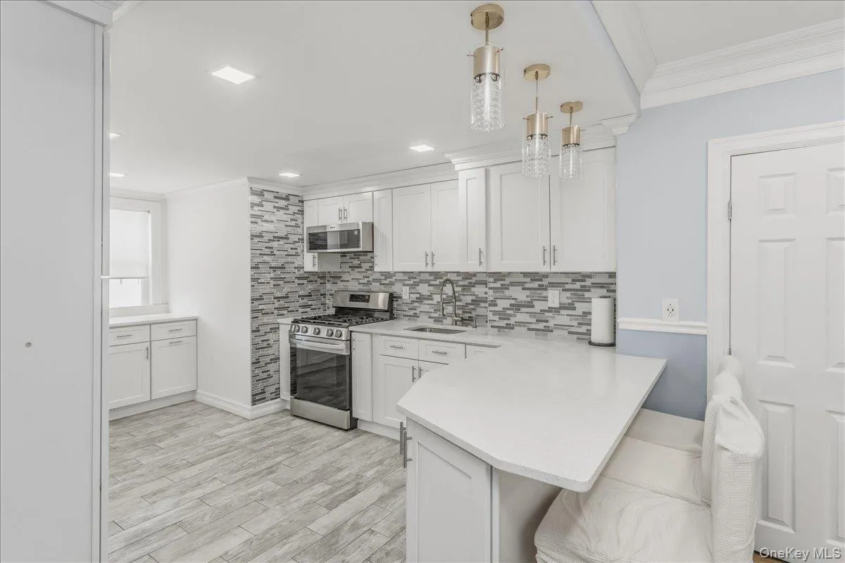 13008 Lefferts Boulevard, New York, NY, 3 Bedrooms Bedrooms, 8 Rooms Rooms,2 BathroomsBathrooms,Residential,For Rent,Lefferts,0,1004454 13008 Lefferts Boulevard, New York, NY, 3 Bedrooms Bedrooms, 8 Rooms Rooms,2 BathroomsBathrooms,Residential,For Rent,Lefferts,0,1004454