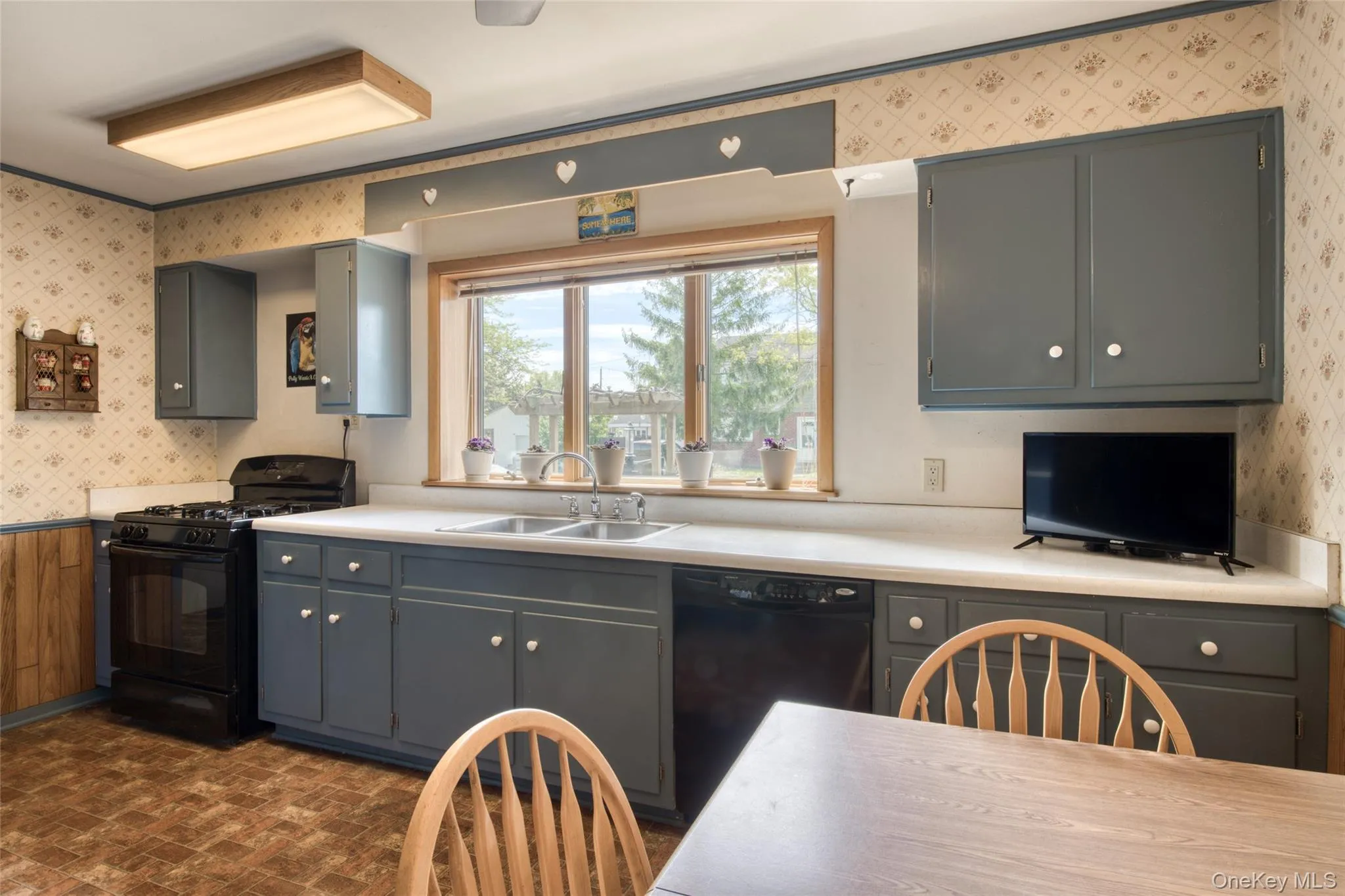 704B Patrick Street, Southampton, NY, 3 Bedrooms Bedrooms, 5 Rooms Rooms,2 BathroomsBathrooms,Residential,For Rent,Patrick,0,1004457 704B Patrick Street, Southampton, NY, 3 Bedrooms Bedrooms, 5 Rooms Rooms,2 BathroomsBathrooms,Residential,For Rent,Patrick,0,1004457