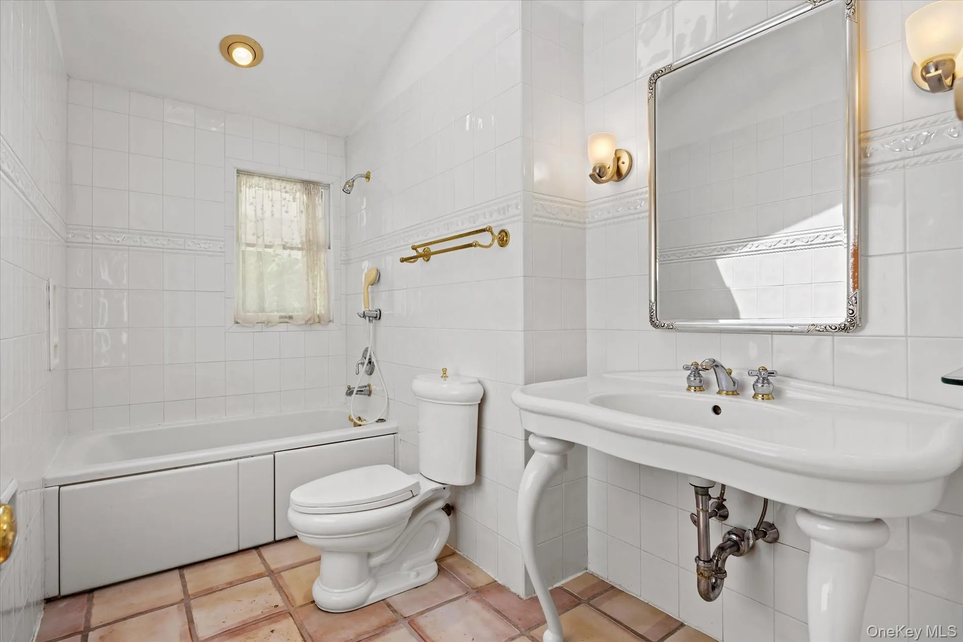 15 Quist Lane, Smithtown, NY, 3 Bedrooms Bedrooms, 9 Rooms Rooms,2 BathroomsBathrooms,Residential,For Rent,Quist,0,1004461 15 Quist Lane, Smithtown, NY, 3 Bedrooms Bedrooms, 9 Rooms Rooms,2 BathroomsBathrooms,Residential,For Rent,Quist,0,1004461
