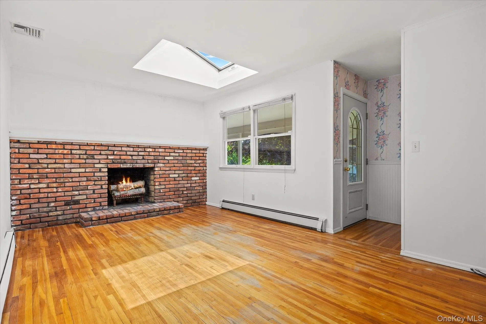 15 Quist Lane, Smithtown, NY, 3 Bedrooms Bedrooms, 9 Rooms Rooms,2 BathroomsBathrooms,Residential,For Rent,Quist,0,1004461 15 Quist Lane, Smithtown, NY, 3 Bedrooms Bedrooms, 9 Rooms Rooms,2 BathroomsBathrooms,Residential,For Rent,Quist,0,1004461