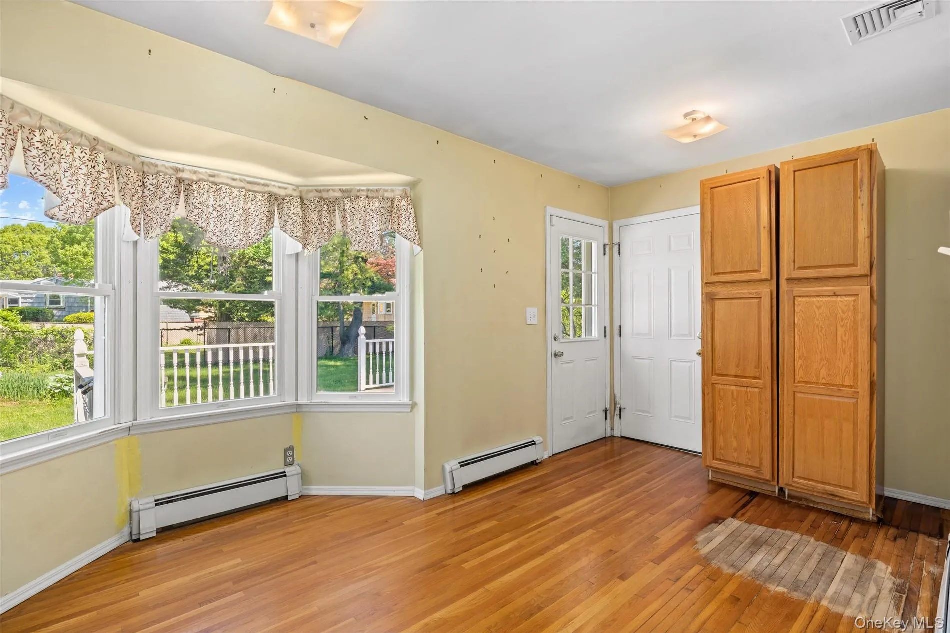 15 Quist Lane, Smithtown, NY, 3 Bedrooms Bedrooms, 9 Rooms Rooms,2 BathroomsBathrooms,Residential,For Rent,Quist,0,1004461 15 Quist Lane, Smithtown, NY, 3 Bedrooms Bedrooms, 9 Rooms Rooms,2 BathroomsBathrooms,Residential,For Rent,Quist,0,1004461