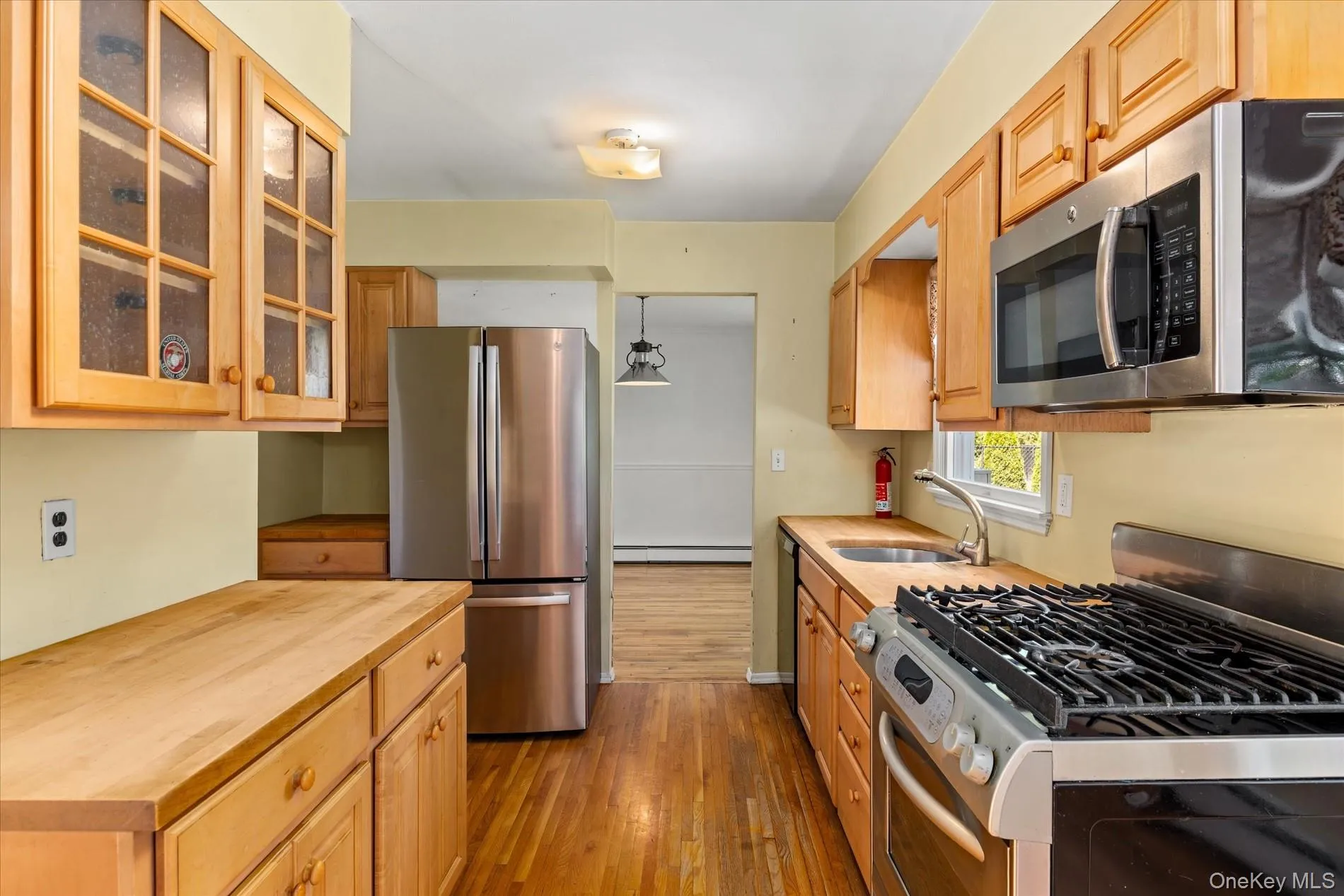 15 Quist Lane, Smithtown, NY, 3 Bedrooms Bedrooms, 9 Rooms Rooms,2 BathroomsBathrooms,Residential,For Rent,Quist,0,1004461 15 Quist Lane, Smithtown, NY, 3 Bedrooms Bedrooms, 9 Rooms Rooms,2 BathroomsBathrooms,Residential,For Rent,Quist,0,1004461