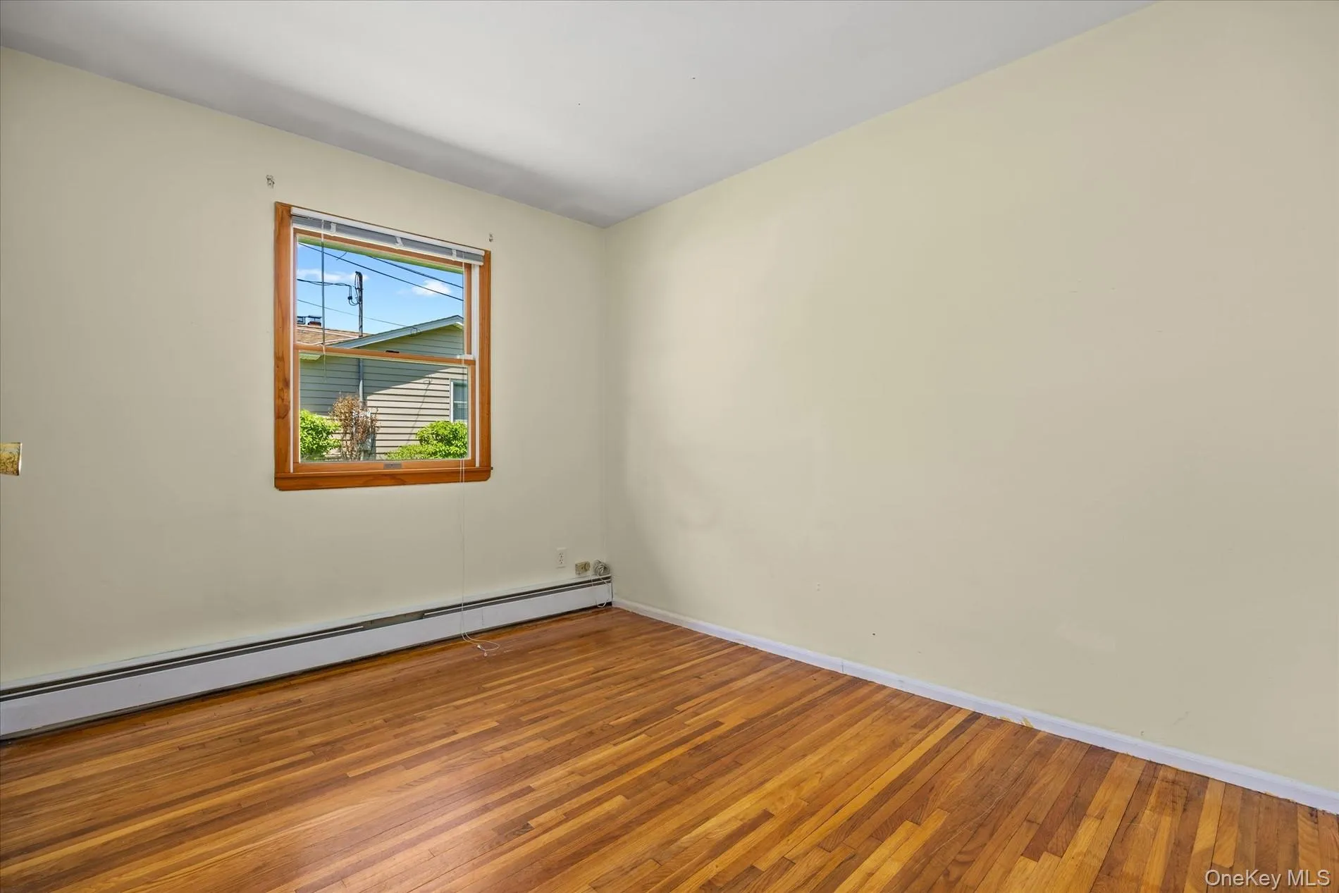 15 Quist Lane, Smithtown, NY, 3 Bedrooms Bedrooms, 9 Rooms Rooms,2 BathroomsBathrooms,Residential,For Rent,Quist,0,1004461 15 Quist Lane, Smithtown, NY, 3 Bedrooms Bedrooms, 9 Rooms Rooms,2 BathroomsBathrooms,Residential,For Rent,Quist,0,1004461