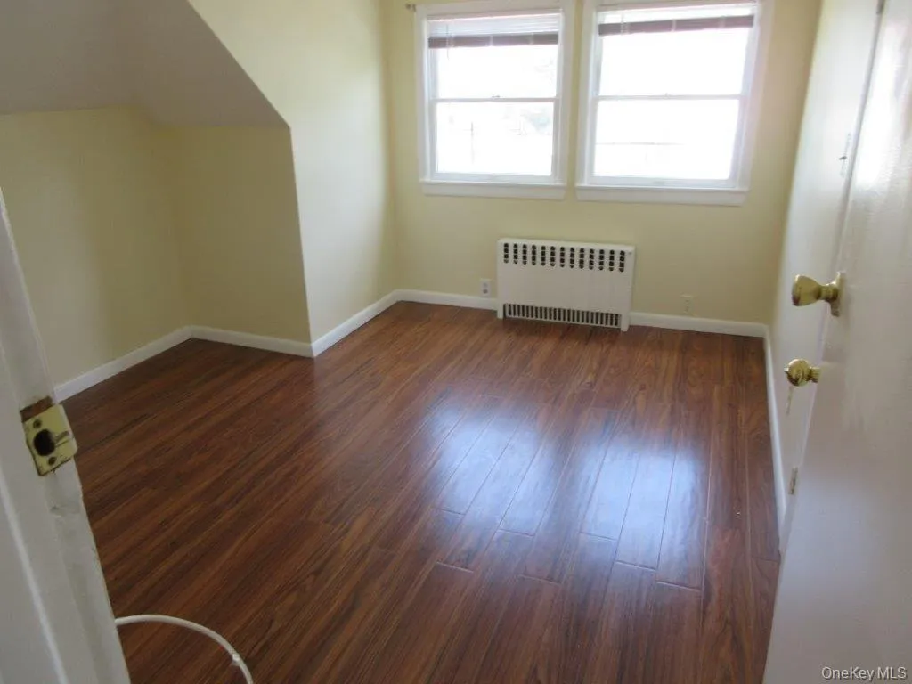 51 Howard Parkway, New Rochelle, NY, 4 Bedrooms Bedrooms, 8 Rooms Rooms,2 BathroomsBathrooms,Residential Lease,For Rent,Howard,0,1004462 51 Howard Parkway, New Rochelle, NY, 4 Bedrooms Bedrooms, 8 Rooms Rooms,2 BathroomsBathrooms,Residential Lease,For Rent,Howard,0,1004462