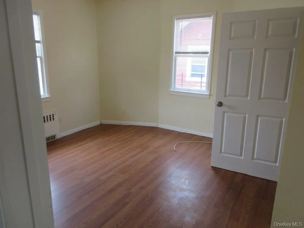 51 Howard Parkway, New Rochelle, NY, 4 Bedrooms Bedrooms, 8 Rooms Rooms,2 BathroomsBathrooms,Residential Lease,For Rent,Howard,0,1004462 51 Howard Parkway, New Rochelle, NY, 4 Bedrooms Bedrooms, 8 Rooms Rooms,2 BathroomsBathrooms,Residential Lease,For Rent,Howard,0,1004462