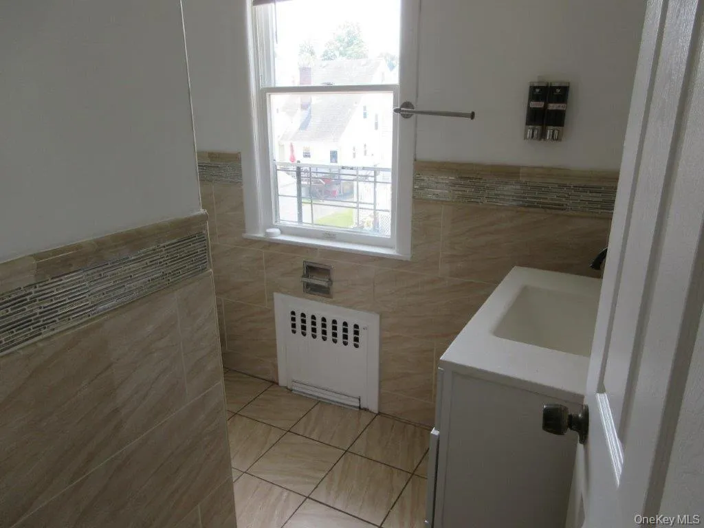 51 Howard Parkway, New Rochelle, NY, 4 Bedrooms Bedrooms, 8 Rooms Rooms,2 BathroomsBathrooms,Residential Lease,For Rent,Howard,0,1004462 51 Howard Parkway, New Rochelle, NY, 4 Bedrooms Bedrooms, 8 Rooms Rooms,2 BathroomsBathrooms,Residential Lease,For Rent,Howard,0,1004462