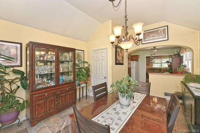 6720 211th Street, New York, NY, 2 Bedrooms Bedrooms, 5 Rooms Rooms,1 BathroomBathrooms,Residential,For Rent,211th,0,1004464 6720 211th Street, New York, NY, 2 Bedrooms Bedrooms, 5 Rooms Rooms,1 BathroomBathrooms,Residential,For Rent,211th,0,1004464
