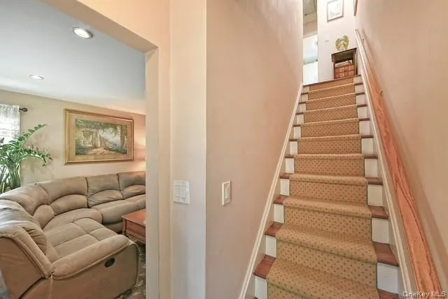 6720 211th Street, New York, NY, 2 Bedrooms Bedrooms, 5 Rooms Rooms,1 BathroomBathrooms,Residential,For Rent,211th,0,1004464 6720 211th Street, New York, NY, 2 Bedrooms Bedrooms, 5 Rooms Rooms,1 BathroomBathrooms,Residential,For Rent,211th,0,1004464