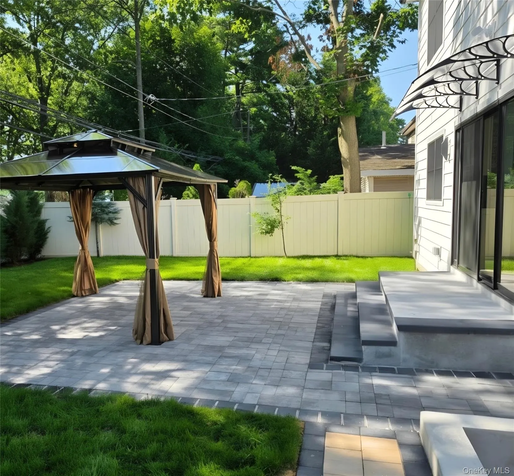Entertaining Dream Home! Entertaining Dream Home!