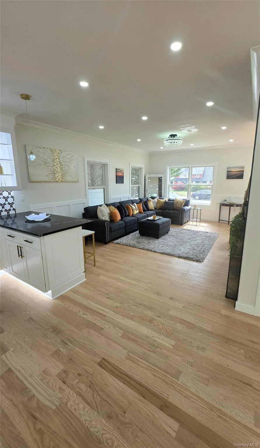 Open Concept to Family room with custom Fireplace! Open Concept to Family room with custom Fireplace!