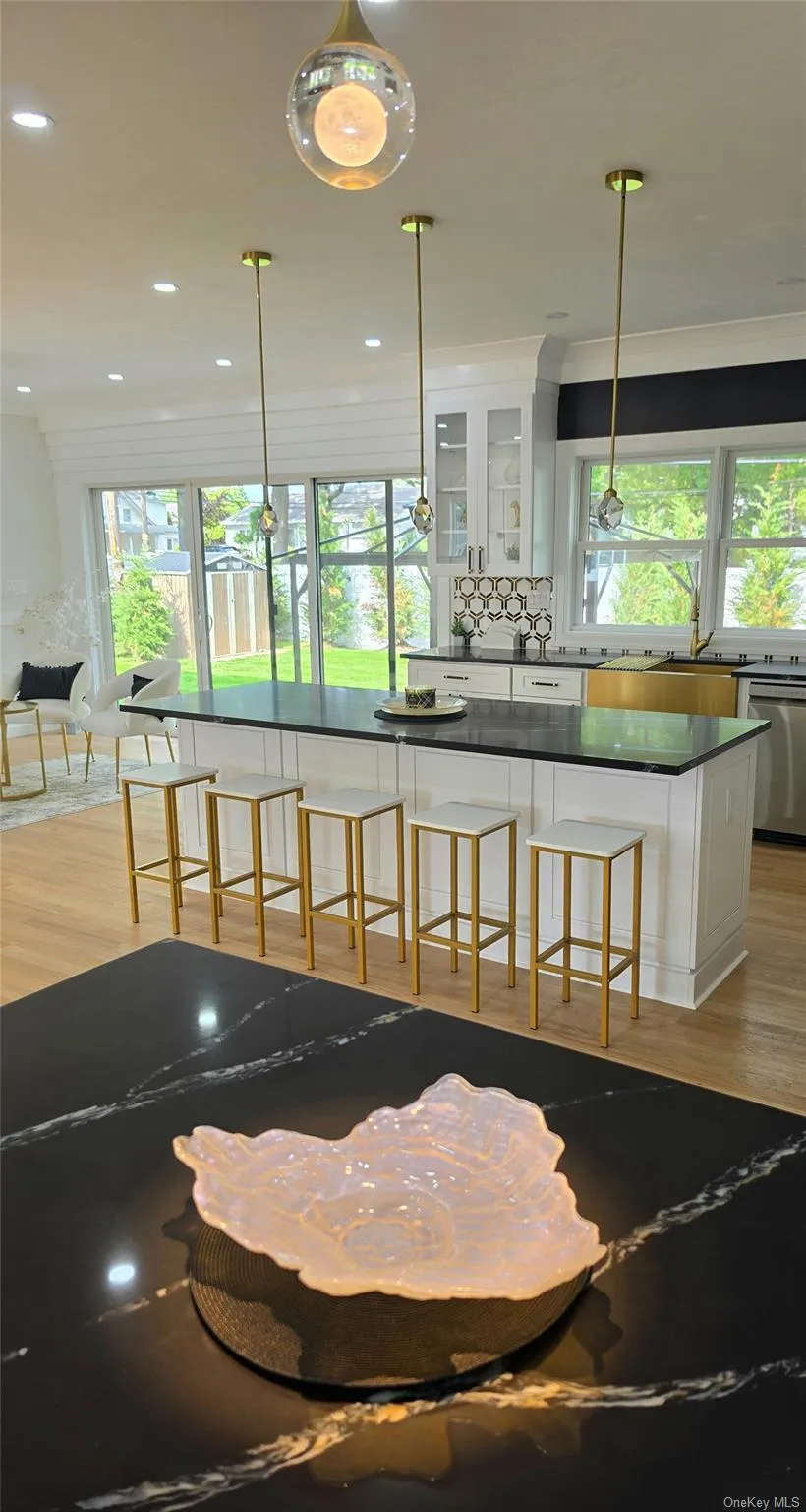 Breakfast area Peninsula Breakfast area Peninsula