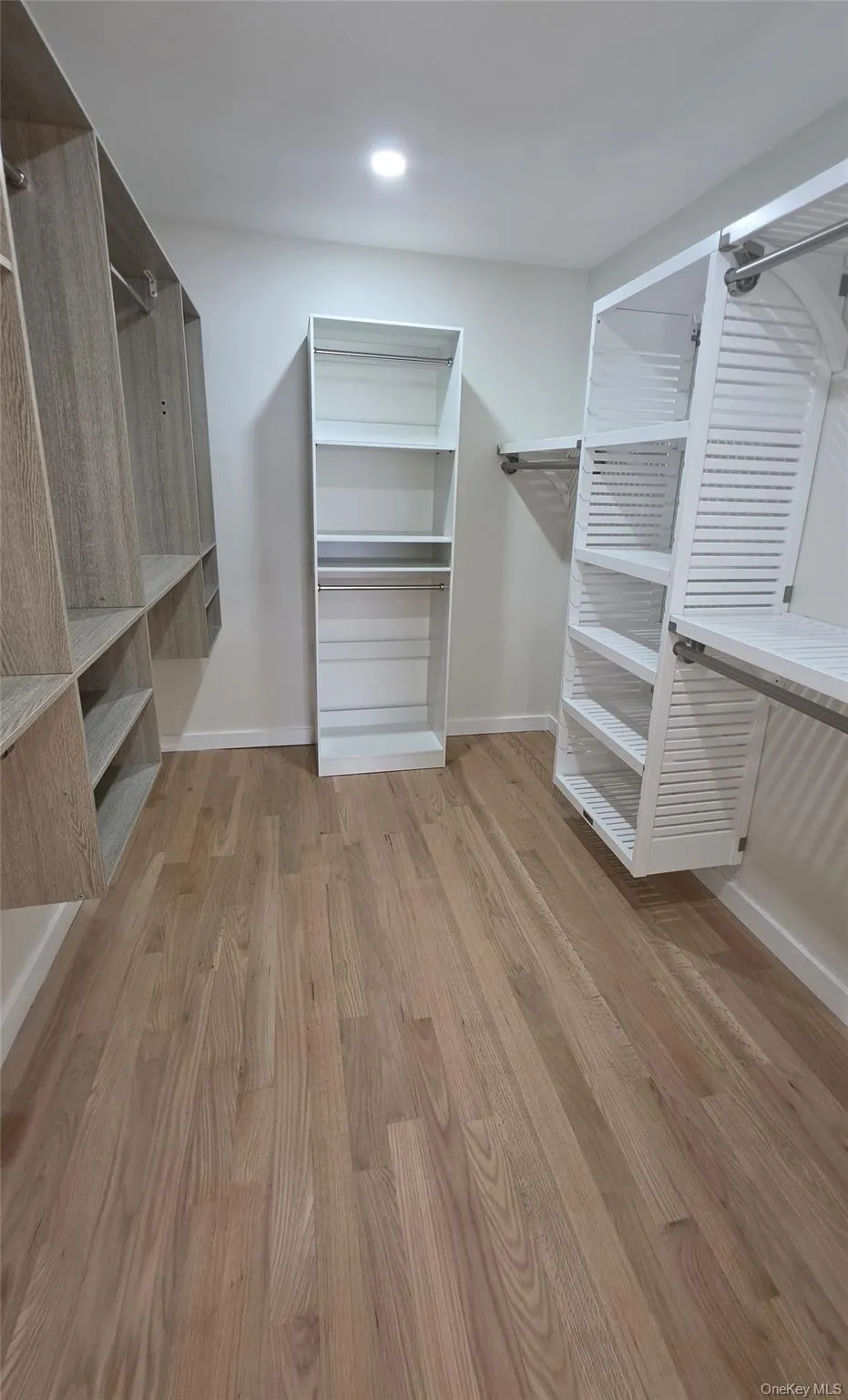 2nd floor Primary Bedroom WIC with plenty of storage and organization! 2nd floor Primary Bedroom WIC with plenty of storage and organization!
