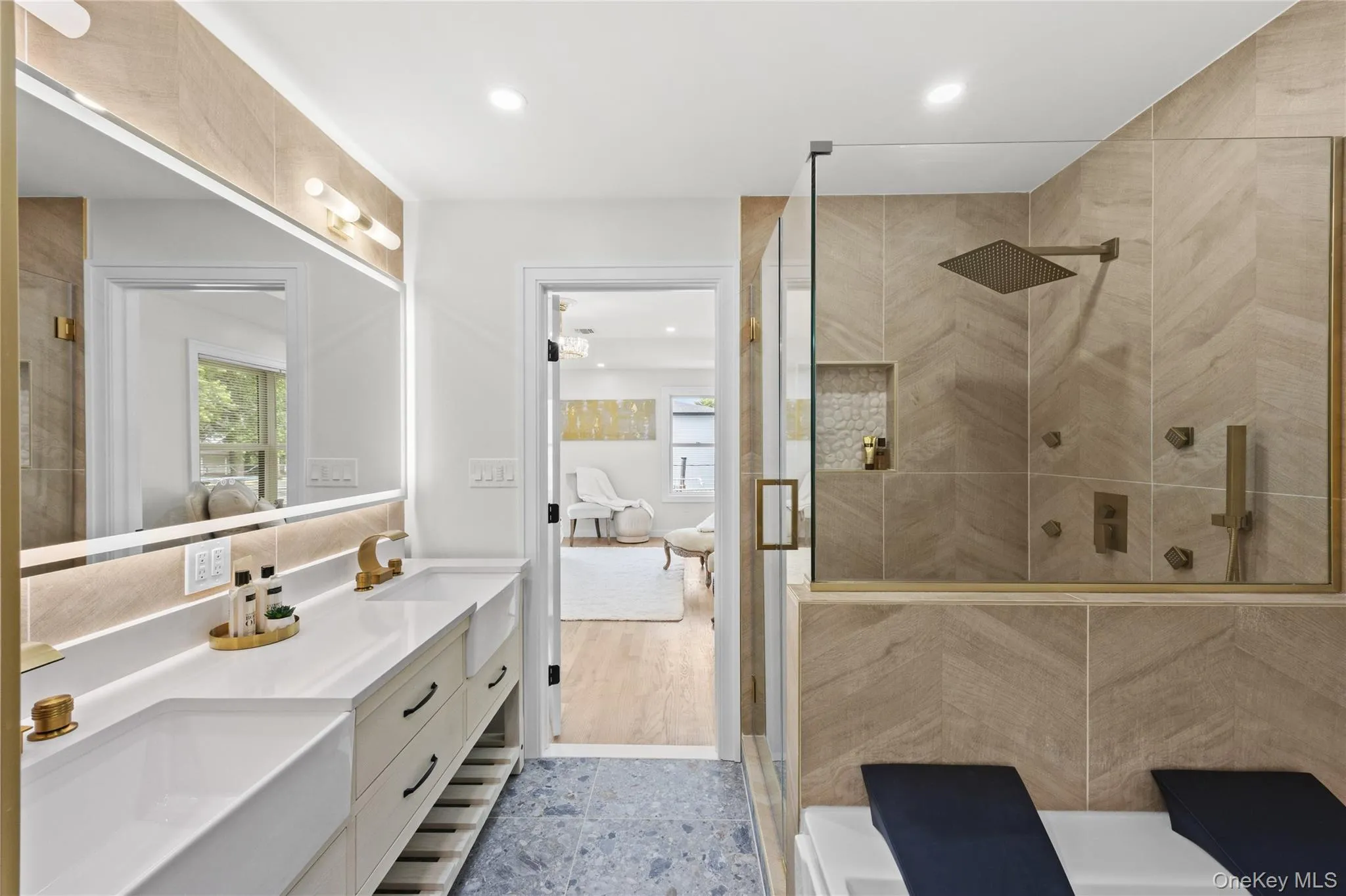SPA STYLE Primary Full Bath SPA STYLE Primary Full Bath