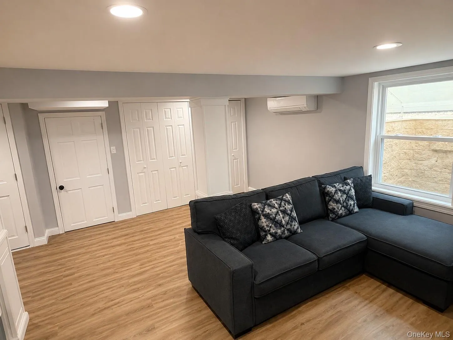 137 Cleveland Avenue, Oyster Bay, NY, 4 Bedrooms Bedrooms, 8 Rooms Rooms,2 BathroomsBathrooms,Residential Lease,For Rent,Cleveland,0,1004470 137 Cleveland Avenue, Oyster Bay, NY, 4 Bedrooms Bedrooms, 8 Rooms Rooms,2 BathroomsBathrooms,Residential Lease,For Rent,Cleveland,0,1004470