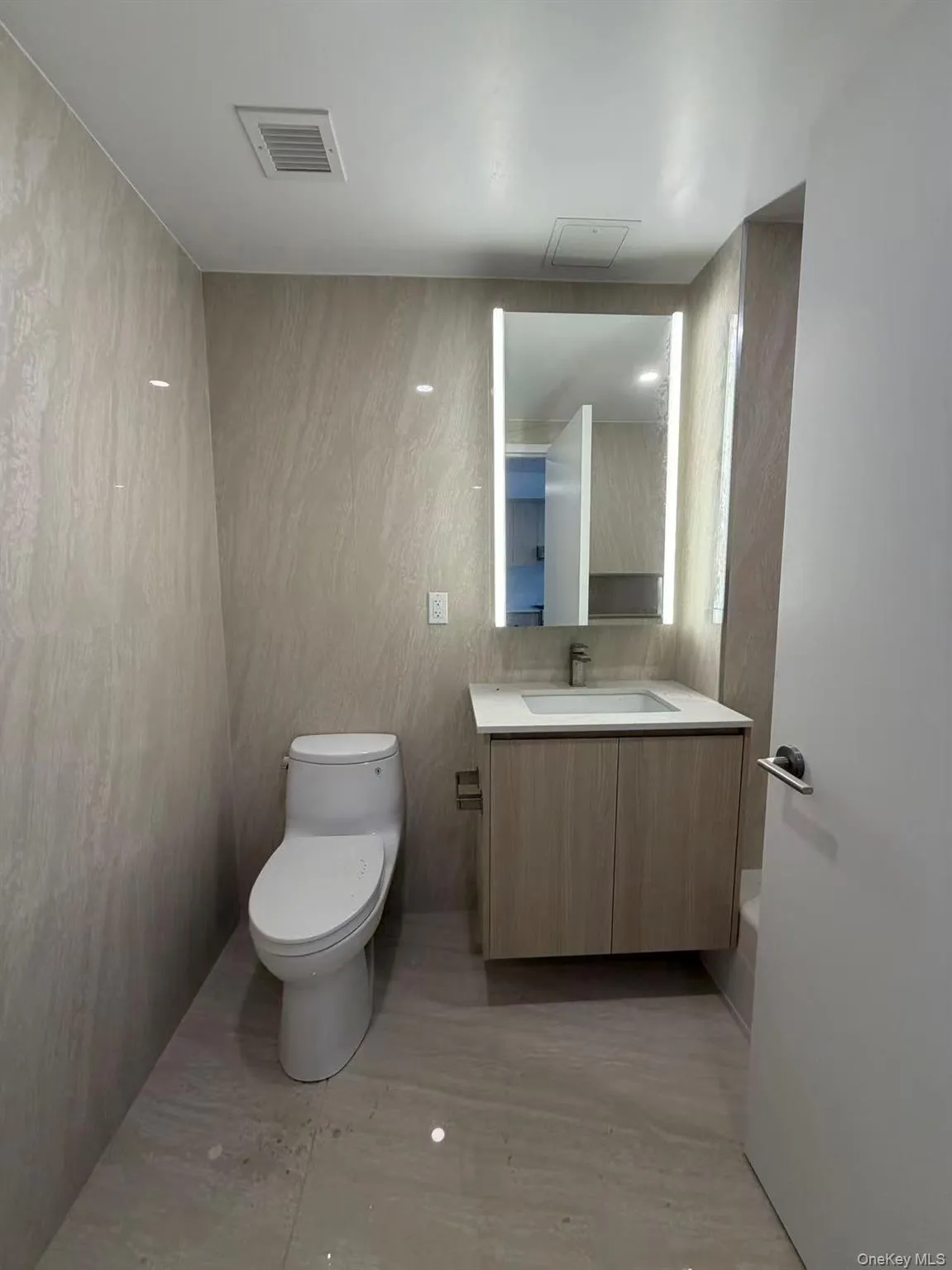 3371 Prince Street, New York, NY, 1 Bedroom Bedrooms, 3 Rooms Rooms,1 BathroomBathrooms,Residential Lease,For Rent,Prince,0,1004471 3371 Prince Street, New York, NY, 1 Bedroom Bedrooms, 3 Rooms Rooms,1 BathroomBathrooms,Residential Lease,For Rent,Prince,0,1004471