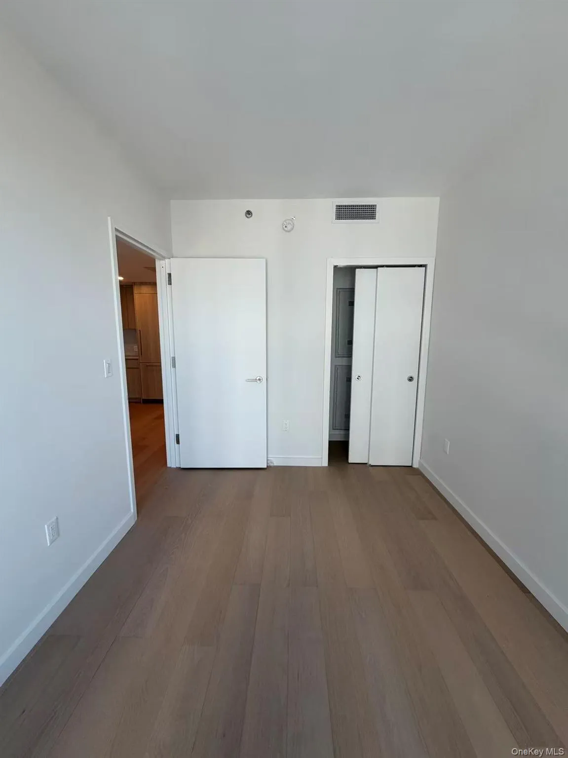 3371 Prince Street, New York, NY, 1 Bedroom Bedrooms, 3 Rooms Rooms,1 BathroomBathrooms,Residential Lease,For Rent,Prince,0,1004471 3371 Prince Street, New York, NY, 1 Bedroom Bedrooms, 3 Rooms Rooms,1 BathroomBathrooms,Residential Lease,For Rent,Prince,0,1004471