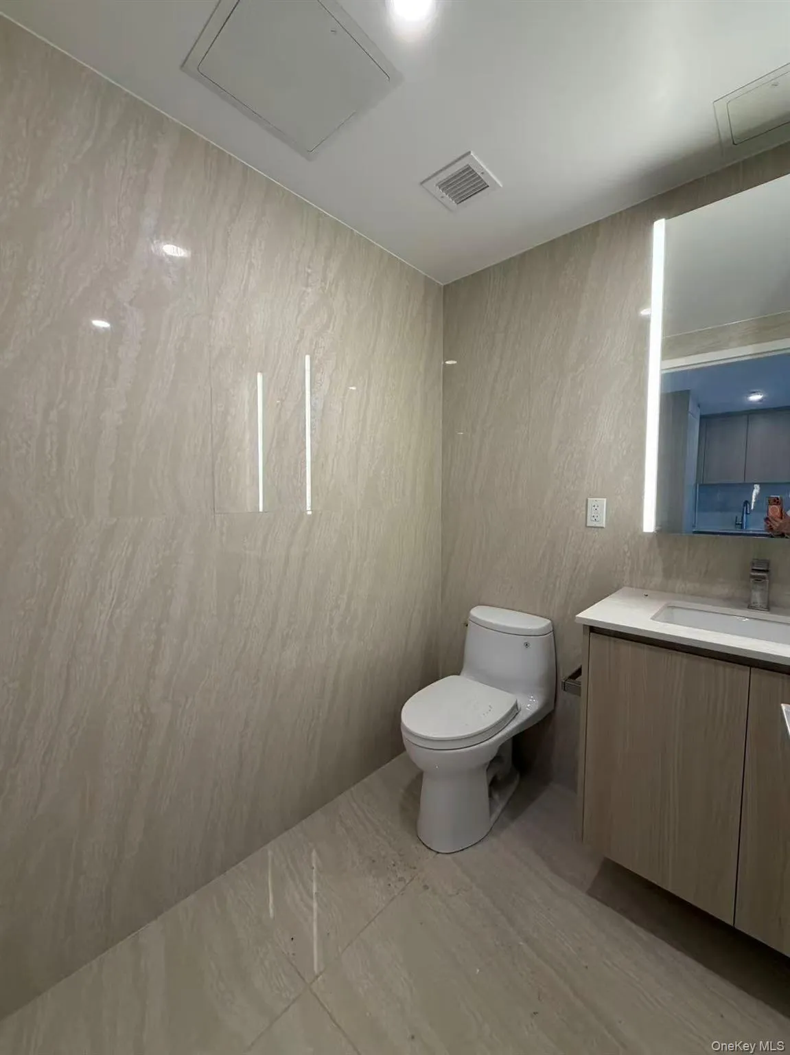 3371 Prince Street, New York, NY, 1 Bedroom Bedrooms, 3 Rooms Rooms,1 BathroomBathrooms,Residential Lease,For Rent,Prince,0,1004471 3371 Prince Street, New York, NY, 1 Bedroom Bedrooms, 3 Rooms Rooms,1 BathroomBathrooms,Residential Lease,For Rent,Prince,0,1004471