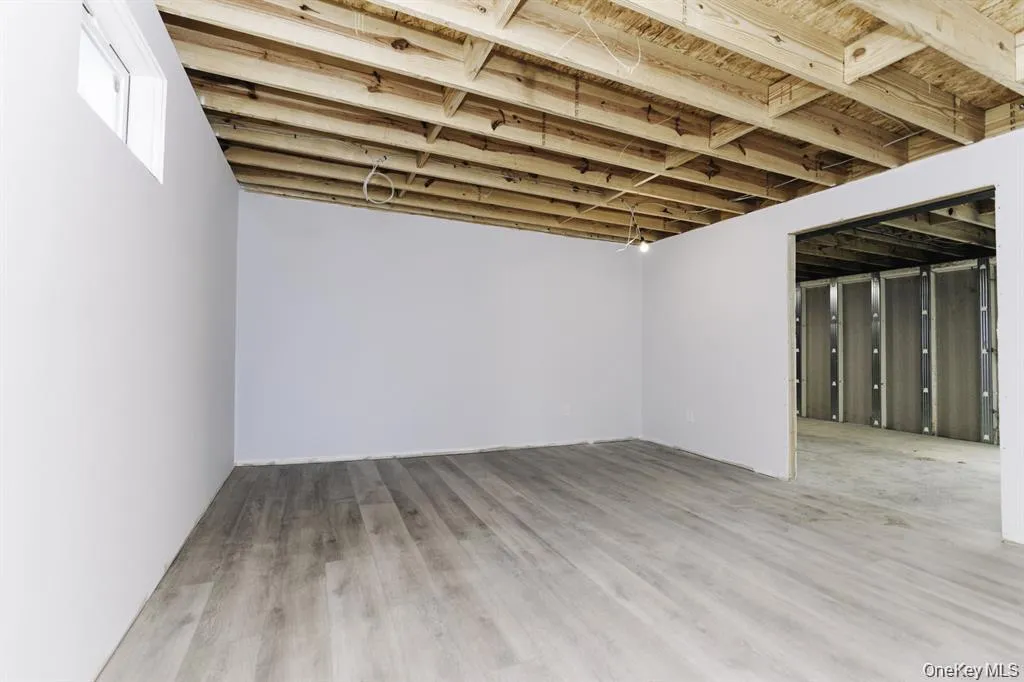 42 Sands Avenue, Ulster, NY, 3 Bedrooms Bedrooms, 9 Rooms Rooms,3 BathroomsBathrooms,Residential,For Rent,Sands,0,1004484 42 Sands Avenue, Ulster, NY, 3 Bedrooms Bedrooms, 9 Rooms Rooms,3 BathroomsBathrooms,Residential,For Rent,Sands,0,1004484