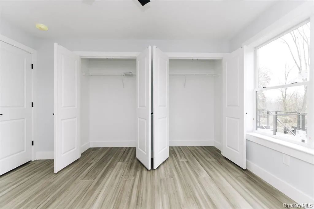 42 Sands Avenue, Ulster, NY, 3 Bedrooms Bedrooms, 9 Rooms Rooms,3 BathroomsBathrooms,Residential,For Rent,Sands,0,1004484 42 Sands Avenue, Ulster, NY, 3 Bedrooms Bedrooms, 9 Rooms Rooms,3 BathroomsBathrooms,Residential,For Rent,Sands,0,1004484