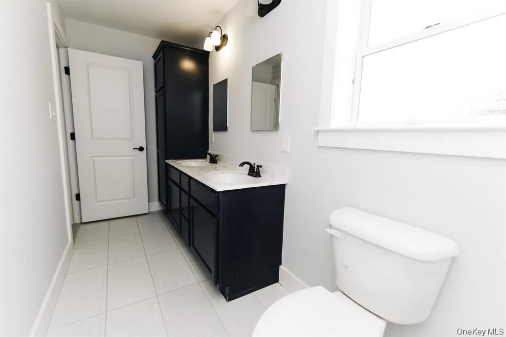 42 Sands Avenue, Ulster, NY, 3 Bedrooms Bedrooms, 9 Rooms Rooms,3 BathroomsBathrooms,Residential,For Rent,Sands,0,1004484 42 Sands Avenue, Ulster, NY, 3 Bedrooms Bedrooms, 9 Rooms Rooms,3 BathroomsBathrooms,Residential,For Rent,Sands,0,1004484