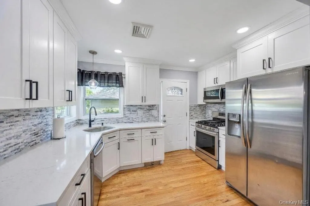 1492 Garden Street, Hempstead, NY, 4 Bedrooms Bedrooms, 6 Rooms Rooms,2 BathroomsBathrooms,Residential,For Rent,Garden,0,1004487 1492 Garden Street, Hempstead, NY, 4 Bedrooms Bedrooms, 6 Rooms Rooms,2 BathroomsBathrooms,Residential,For Rent,Garden,0,1004487
