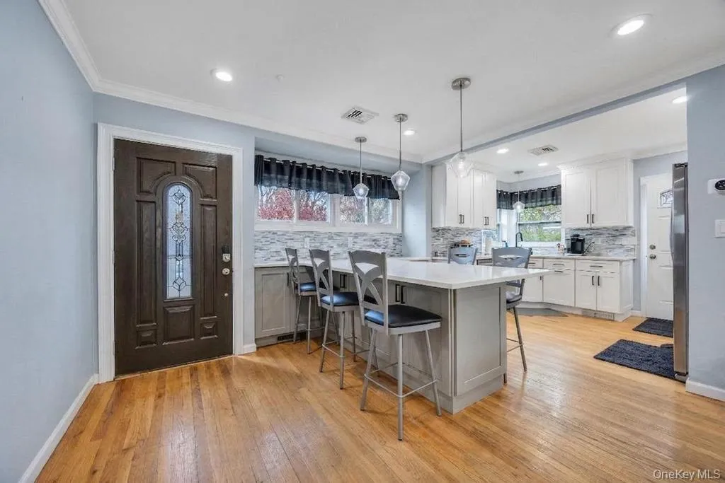 1492 Garden Street, Hempstead, NY, 4 Bedrooms Bedrooms, 6 Rooms Rooms,2 BathroomsBathrooms,Residential,For Rent,Garden,0,1004487 1492 Garden Street, Hempstead, NY, 4 Bedrooms Bedrooms, 6 Rooms Rooms,2 BathroomsBathrooms,Residential,For Rent,Garden,0,1004487