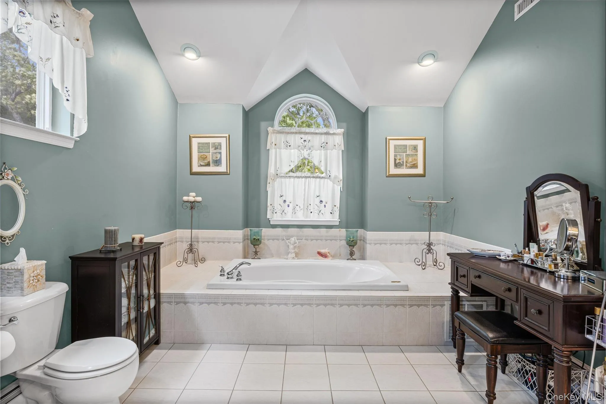 8 Frontier Trail, Brookhaven, NY, 4 Bedrooms Bedrooms, 8 Rooms Rooms,3 BathroomsBathrooms,Residential,For Rent,Frontier,0,1004489 8 Frontier Trail, Brookhaven, NY, 4 Bedrooms Bedrooms, 8 Rooms Rooms,3 BathroomsBathrooms,Residential,For Rent,Frontier,0,1004489