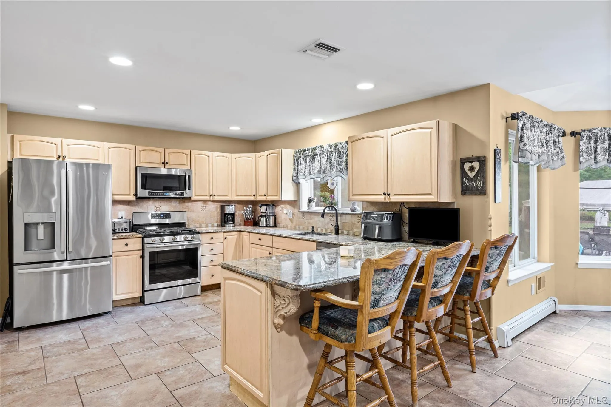 8 Frontier Trail, Brookhaven, NY, 4 Bedrooms Bedrooms, 8 Rooms Rooms,3 BathroomsBathrooms,Residential,For Rent,Frontier,0,1004489 8 Frontier Trail, Brookhaven, NY, 4 Bedrooms Bedrooms, 8 Rooms Rooms,3 BathroomsBathrooms,Residential,For Rent,Frontier,0,1004489