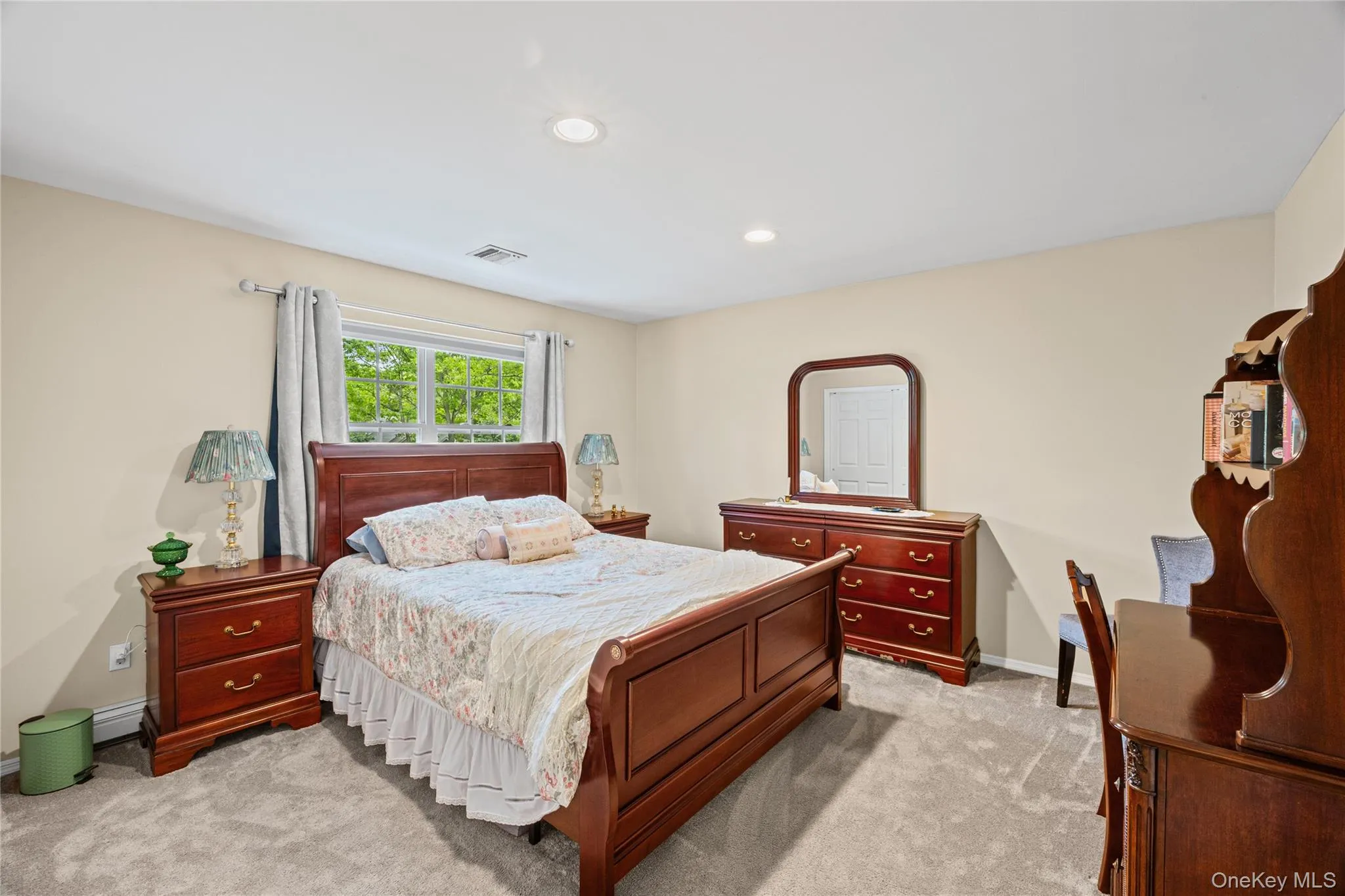 8 Frontier Trail, Brookhaven, NY, 4 Bedrooms Bedrooms, 8 Rooms Rooms,3 BathroomsBathrooms,Residential,For Rent,Frontier,0,1004489 8 Frontier Trail, Brookhaven, NY, 4 Bedrooms Bedrooms, 8 Rooms Rooms,3 BathroomsBathrooms,Residential,For Rent,Frontier,0,1004489