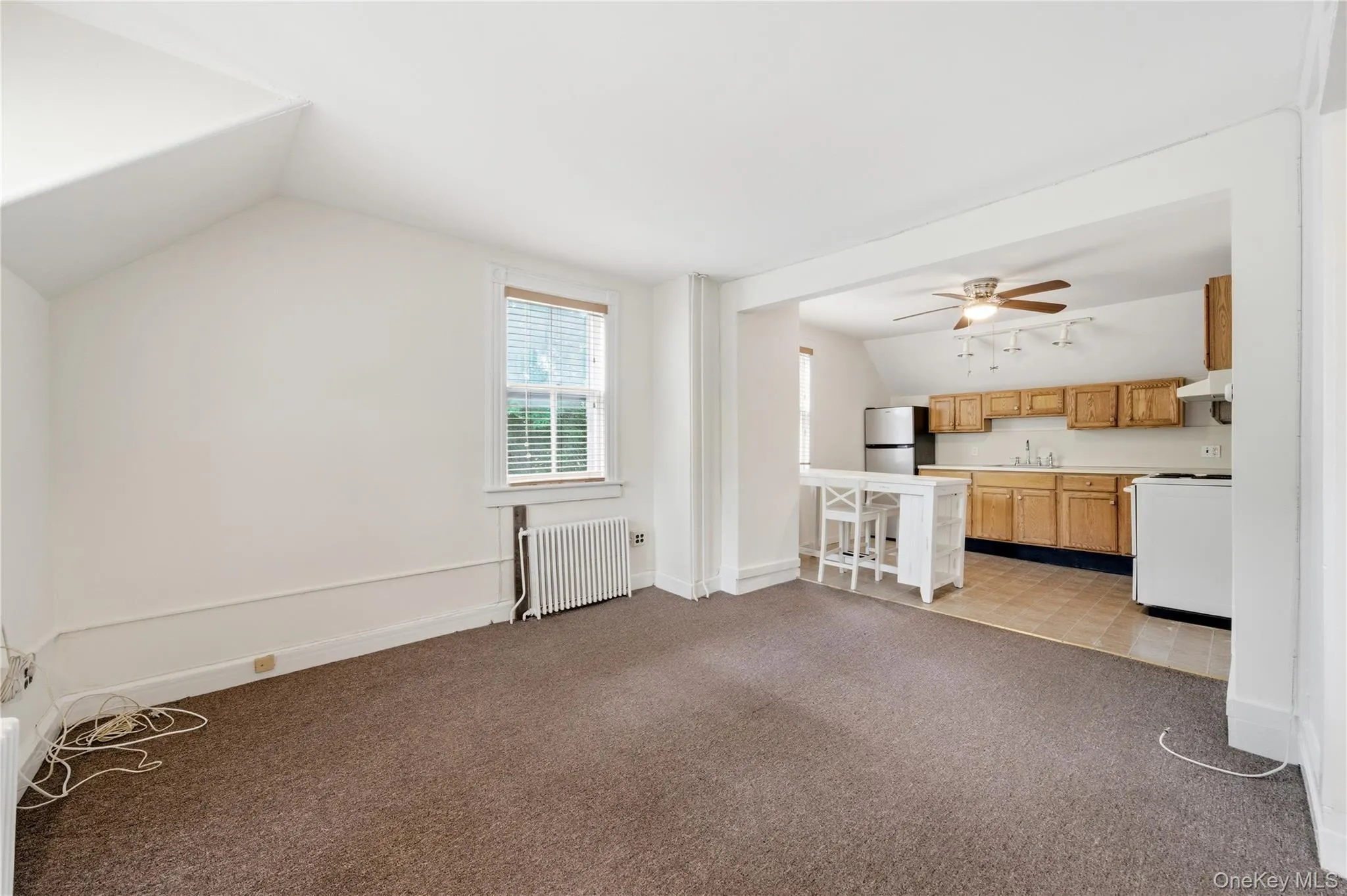 50 Broadway, Babylon, NY, 2 Bedrooms Bedrooms, 4 Rooms Rooms,2 BathroomsBathrooms,Residential Lease,For Rent,Broadway,0,1004493 50 Broadway, Babylon, NY, 2 Bedrooms Bedrooms, 4 Rooms Rooms,2 BathroomsBathrooms,Residential Lease,For Rent,Broadway,0,1004493