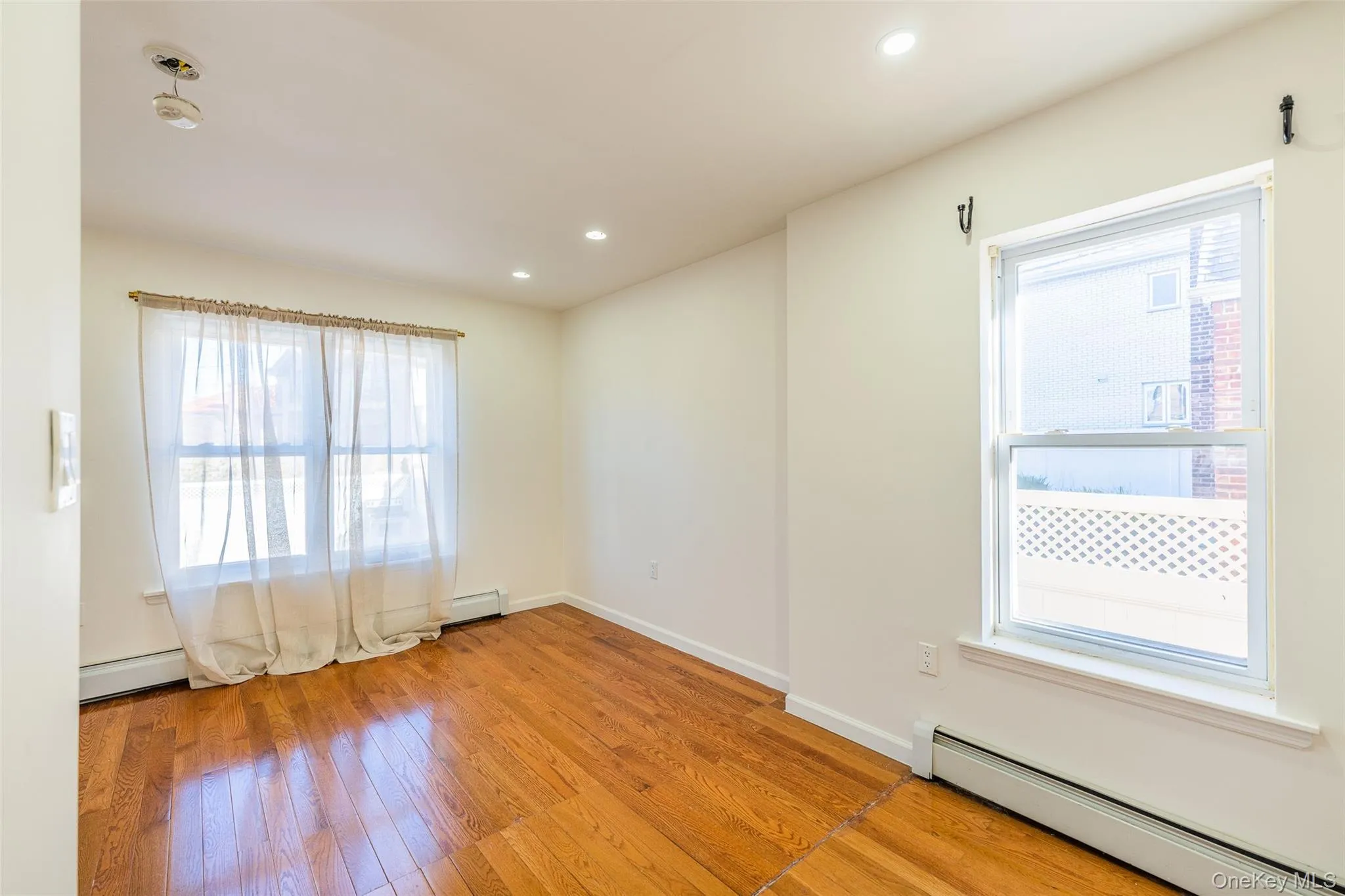 24563 61st Avenue, New York, NY, 3 Bedrooms Bedrooms, 6 Rooms Rooms,2 BathroomsBathrooms,Residential Lease,For Rent,61st,0,1004496 24563 61st Avenue, New York, NY, 3 Bedrooms Bedrooms, 6 Rooms Rooms,2 BathroomsBathrooms,Residential Lease,For Rent,61st,0,1004496