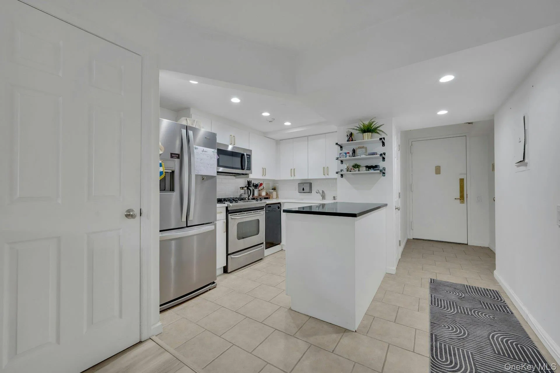 23 Water Grant Street, Yonkers, NY, 1 Bedroom Bedrooms, 4 Rooms Rooms,1 BathroomBathrooms,Residential,For Rent,Water Grant,0,1004500 23 Water Grant Street, Yonkers, NY, 1 Bedroom Bedrooms, 4 Rooms Rooms,1 BathroomBathrooms,Residential,For Rent,Water Grant,0,1004500