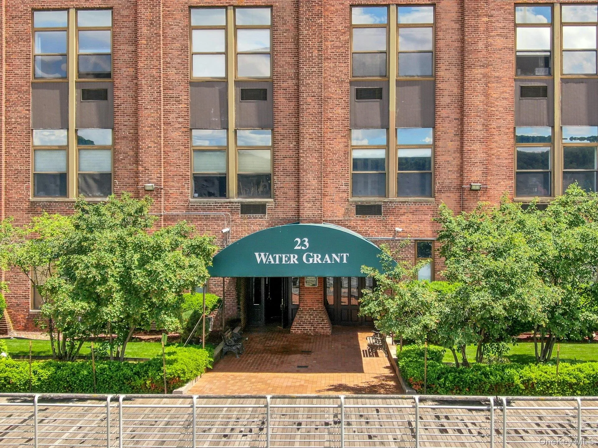23 Water Grant Street, Yonkers, NY, 1 Bedroom Bedrooms, 4 Rooms Rooms,1 BathroomBathrooms,Residential,For Rent,Water Grant,0,1004500 23 Water Grant Street, Yonkers, NY, 1 Bedroom Bedrooms, 4 Rooms Rooms,1 BathroomBathrooms,Residential,For Rent,Water Grant,0,1004500