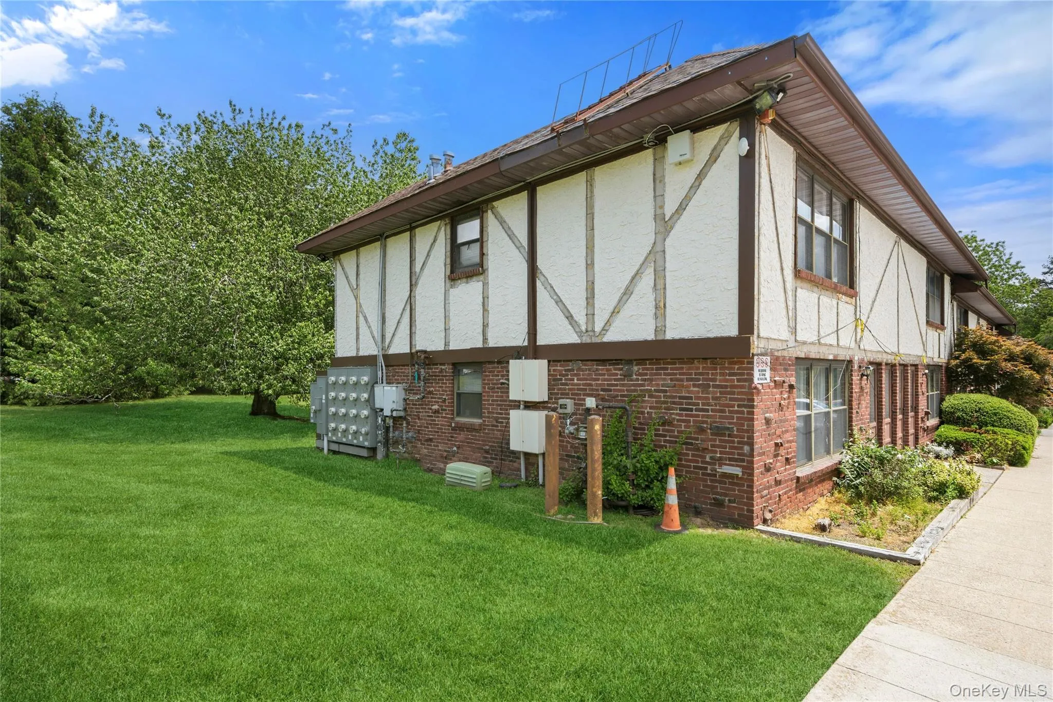 16 Bailey Court, Brookhaven, NY, 1 Bedroom Bedrooms, 3 Rooms Rooms,1 BathroomBathrooms,Residential,For Rent,Bailey Court,0,1004501 16 Bailey Court, Brookhaven, NY, 1 Bedroom Bedrooms, 3 Rooms Rooms,1 BathroomBathrooms,Residential,For Rent,Bailey Court,0,1004501
