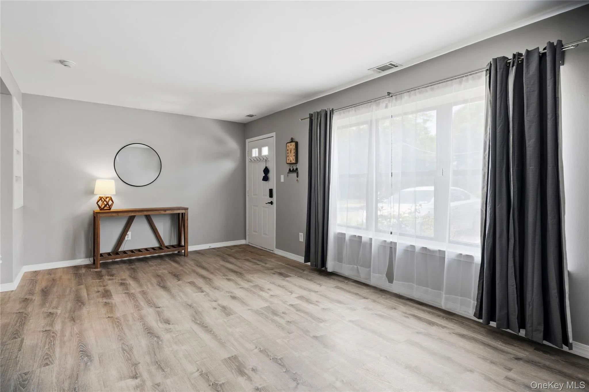 16 Bailey Court, Brookhaven, NY, 1 Bedroom Bedrooms, 3 Rooms Rooms,1 BathroomBathrooms,Residential,For Rent,Bailey Court,0,1004501 16 Bailey Court, Brookhaven, NY, 1 Bedroom Bedrooms, 3 Rooms Rooms,1 BathroomBathrooms,Residential,For Rent,Bailey Court,0,1004501