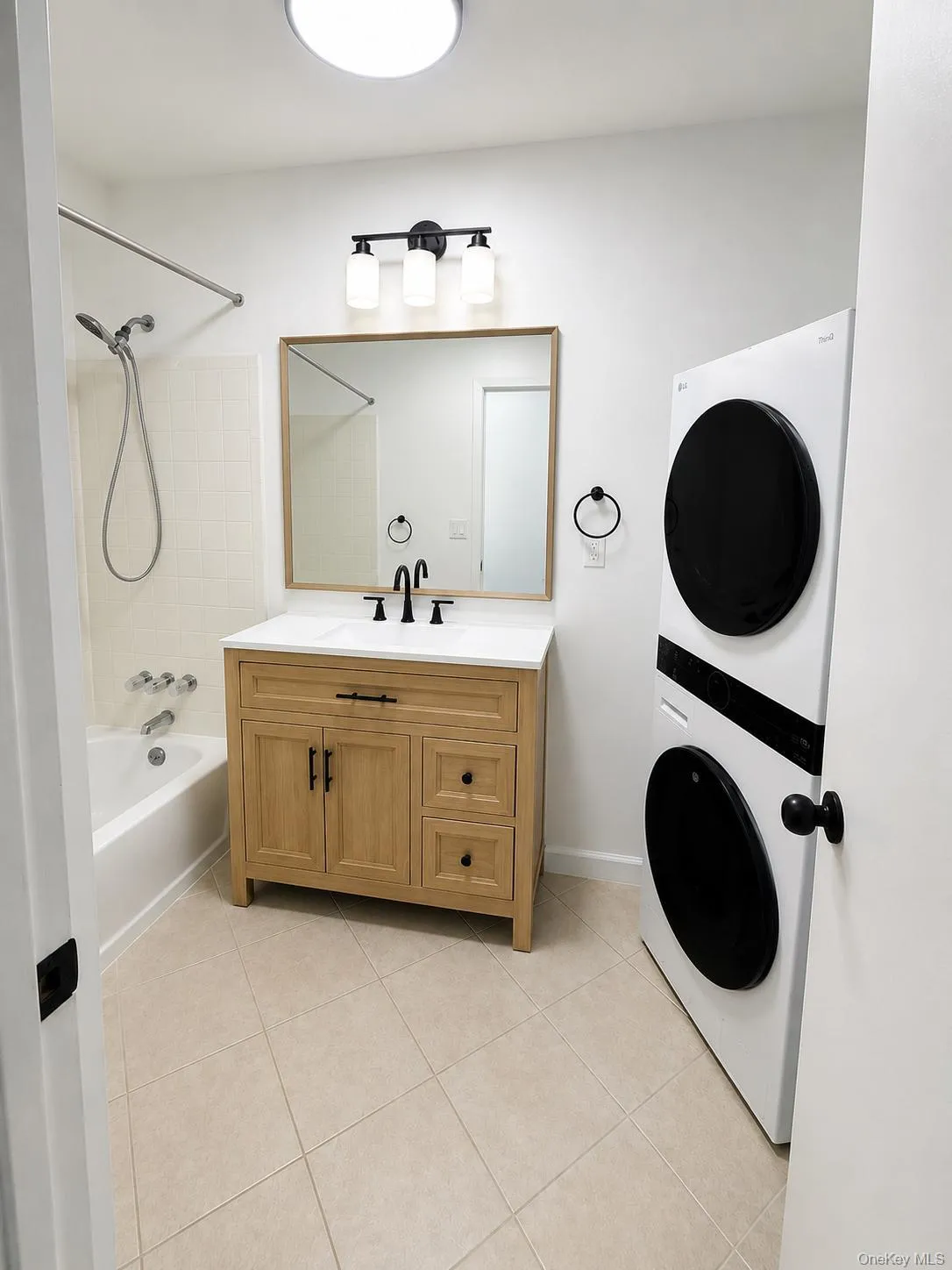 130 Sierra Vista Lane, Clarkstown, NY, 2 Bedrooms Bedrooms, 5 Rooms Rooms,2 BathroomsBathrooms,Residential,For Rent,Sierra Vista,0,1004503 130 Sierra Vista Lane, Clarkstown, NY, 2 Bedrooms Bedrooms, 5 Rooms Rooms,2 BathroomsBathrooms,Residential,For Rent,Sierra Vista,0,1004503