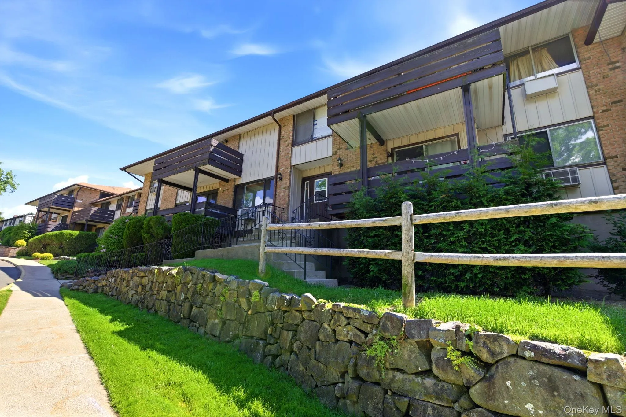 130 Sierra Vista Lane, Clarkstown, NY, 2 Bedrooms Bedrooms, 5 Rooms Rooms,2 BathroomsBathrooms,Residential,For Rent,Sierra Vista,0,1004503 130 Sierra Vista Lane, Clarkstown, NY, 2 Bedrooms Bedrooms, 5 Rooms Rooms,2 BathroomsBathrooms,Residential,For Rent,Sierra Vista,0,1004503