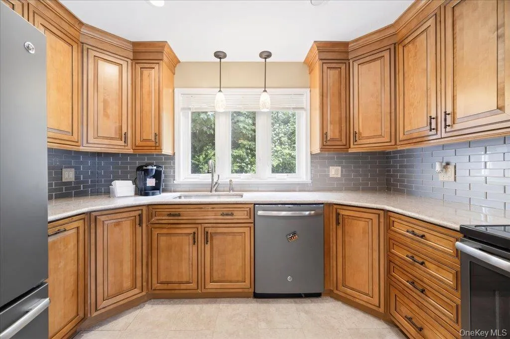 45 Summit Street, Monroe, NY, 3 Bedrooms Bedrooms, 9 Rooms Rooms,1 BathroomBathrooms,Residential,For Rent,Summit,0,1004504 45 Summit Street, Monroe, NY, 3 Bedrooms Bedrooms, 9 Rooms Rooms,1 BathroomBathrooms,Residential,For Rent,Summit,0,1004504