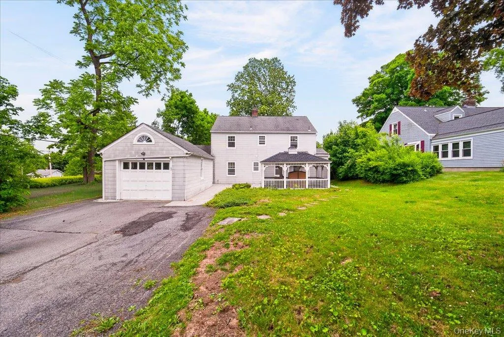 45 Summit Street, Monroe, NY, 3 Bedrooms Bedrooms, 9 Rooms Rooms,1 BathroomBathrooms,Residential,For Rent,Summit,0,1004504 45 Summit Street, Monroe, NY, 3 Bedrooms Bedrooms, 9 Rooms Rooms,1 BathroomBathrooms,Residential,For Rent,Summit,0,1004504